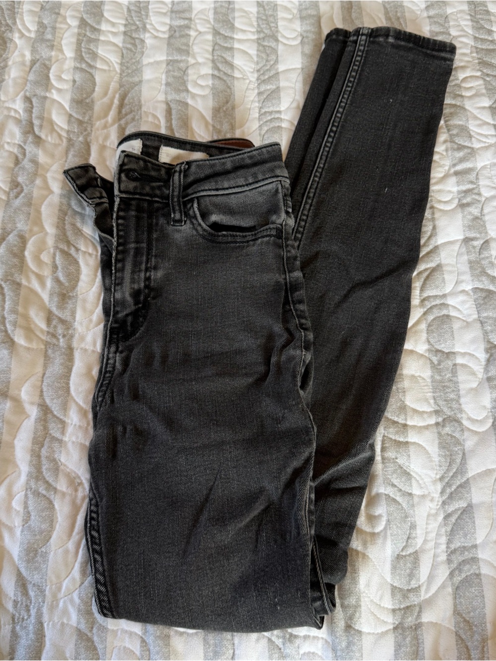 Hollister High-Rise Black Skinny Jeans